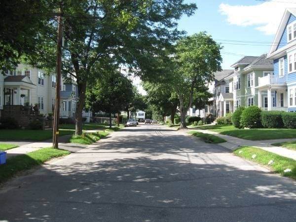 10 Pondview Rd - Photo 1