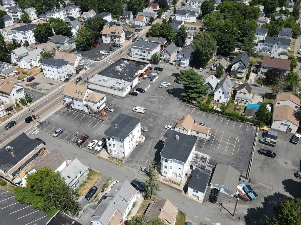 220 Belmont St - Photo 1