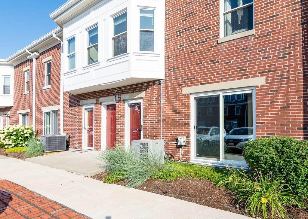 148 Quincy Shore - Photo 1
