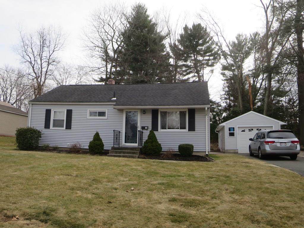 15 Helen Cir - Photo 1