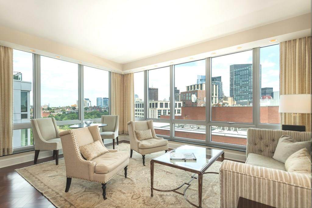 1 Charles St S - Photo 1