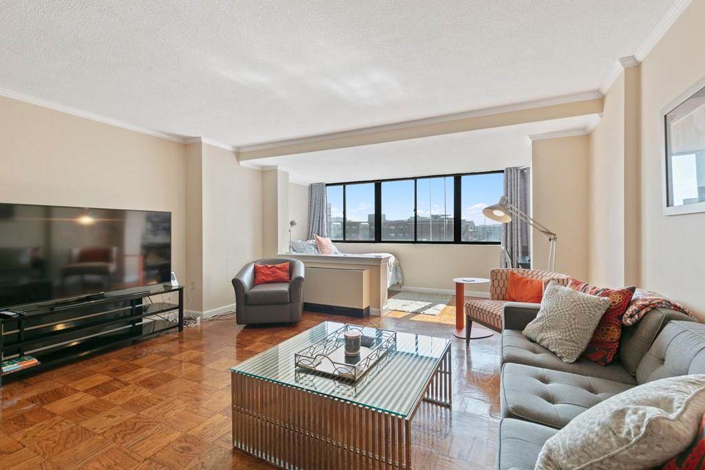 9 Hawthorne Pl - Photo 1