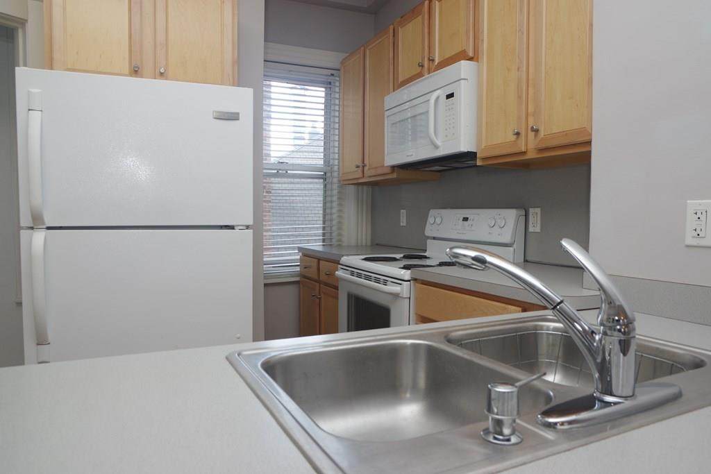 59 Snow Hill - Photo 1