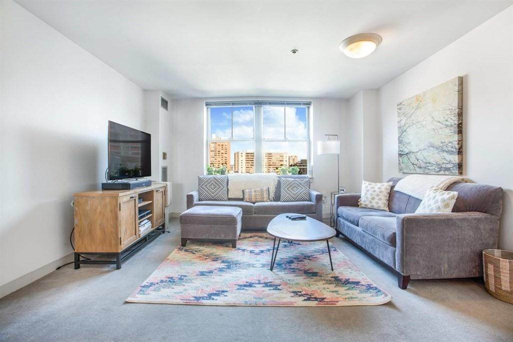 150 Staniford - Photo 1