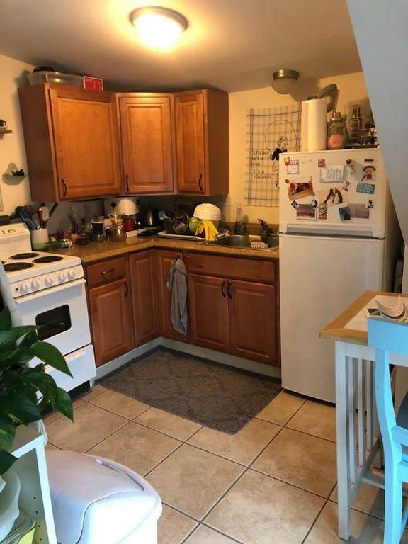 291 Beacon - Photo 1