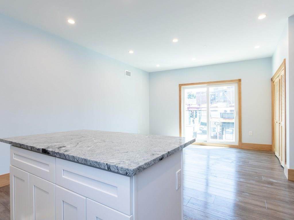 411 Adams St - Photo 1