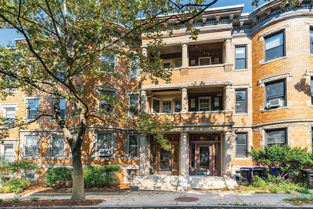 147 Fuller St - Photo 1