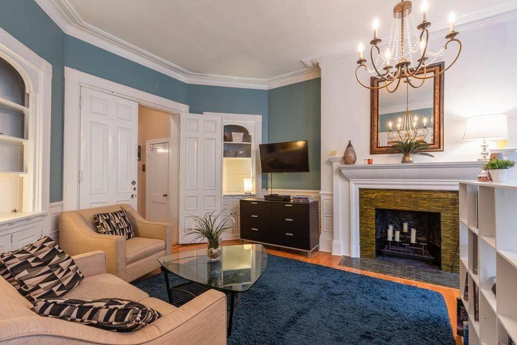 342 Commonwealth Avenue - Photo 1