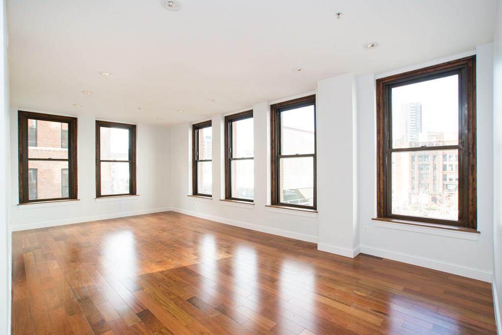 80 Lincoln St - Photo 1