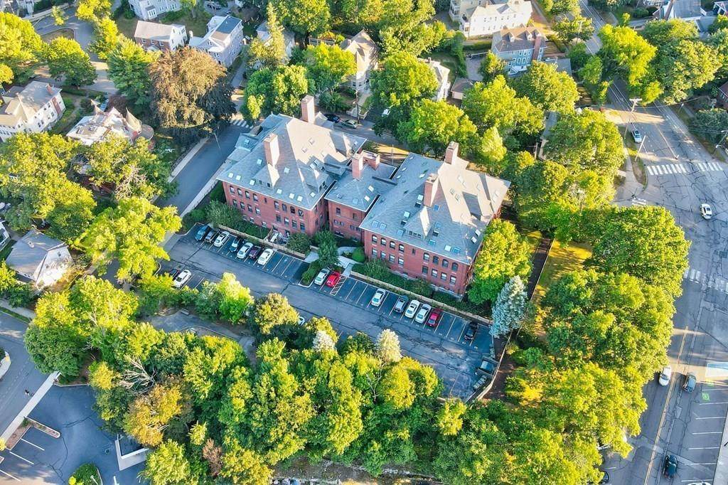 88 Park Ave - Photo 1
