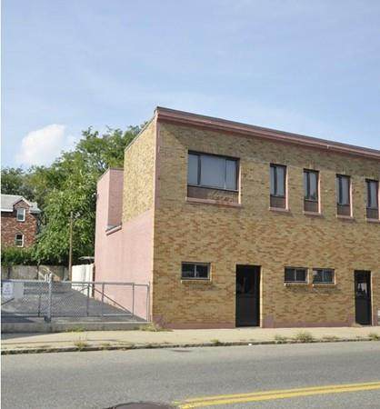 342-344 Salem St - Photo 1