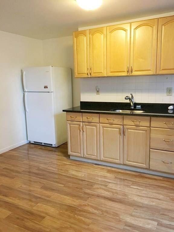8 Johnny Ct - Photo 1