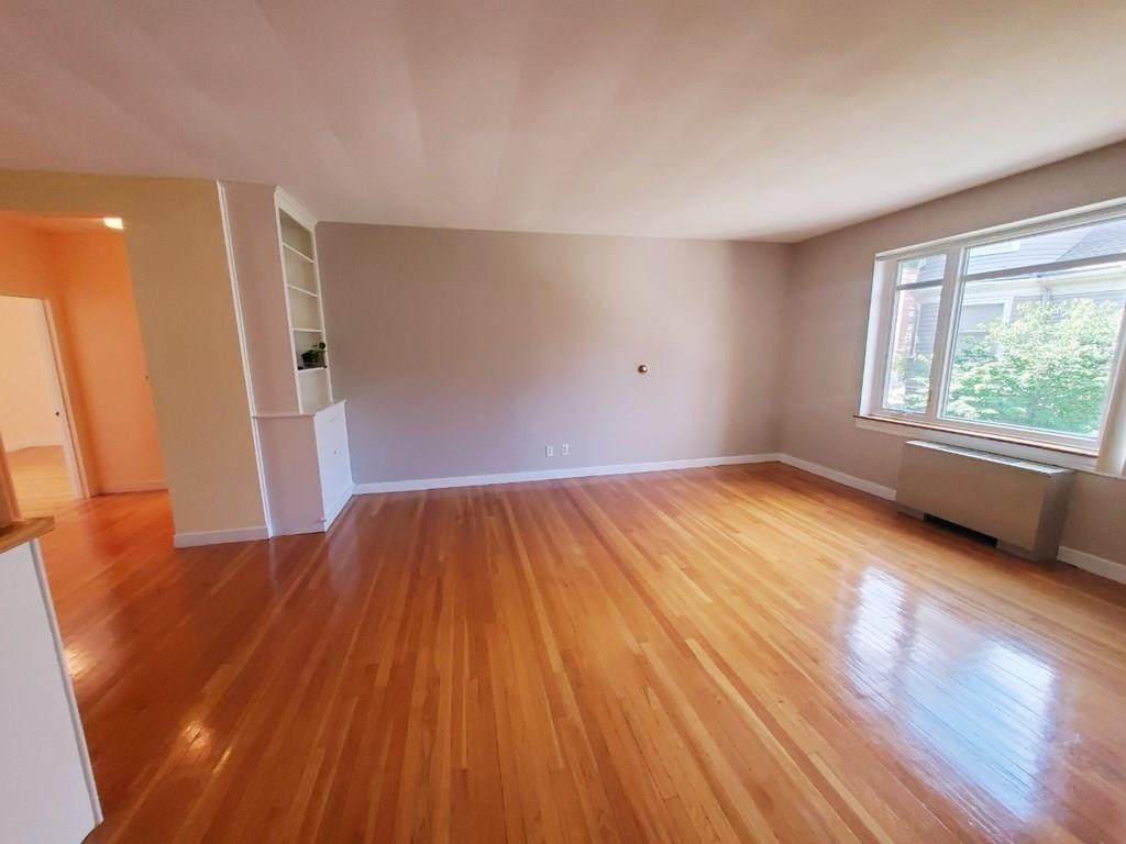 573 Washington St - Photo 1