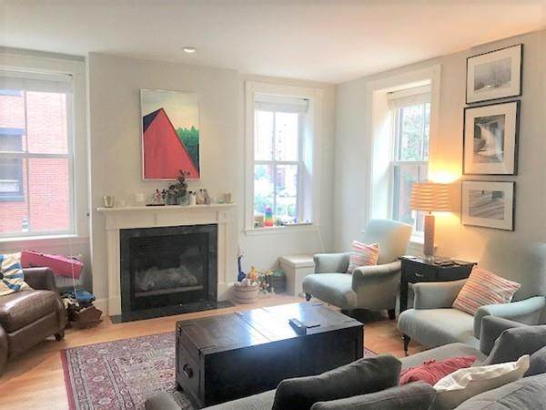 39 Clarendon - Photo 1