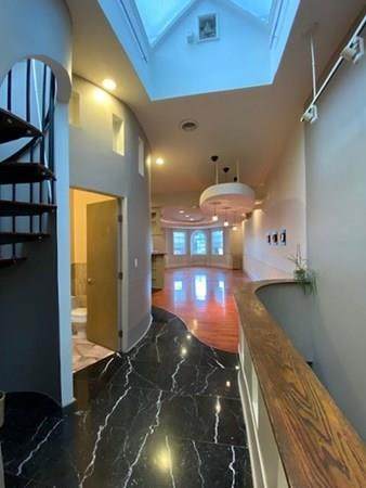 171 Beacon Street - Photo 1
