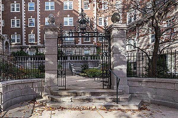 3 Arlington Street - Photo 1