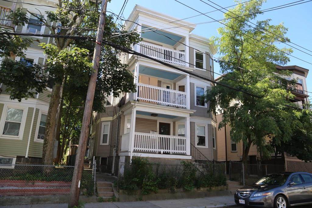 369 Centre St - Photo 1