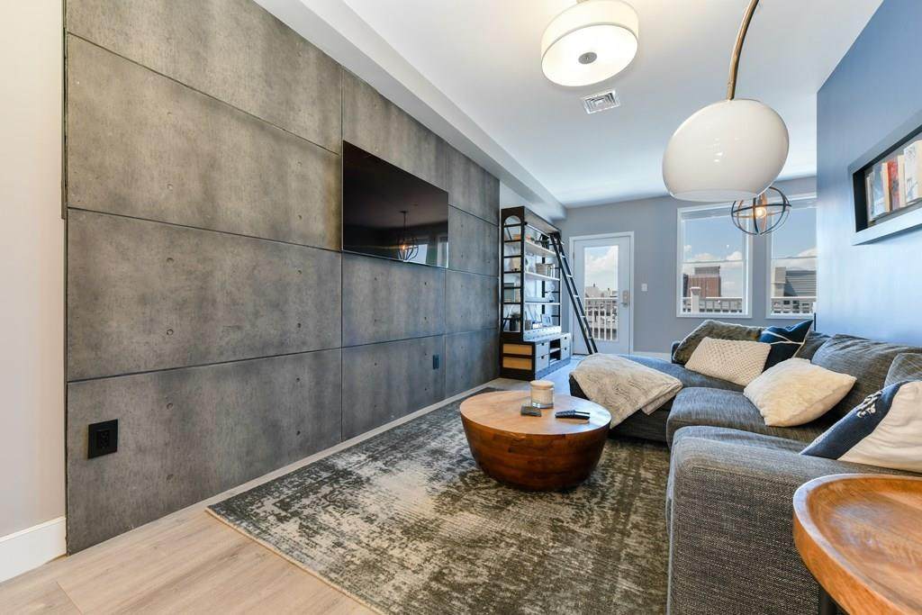 70 Bremen St - Photo 1