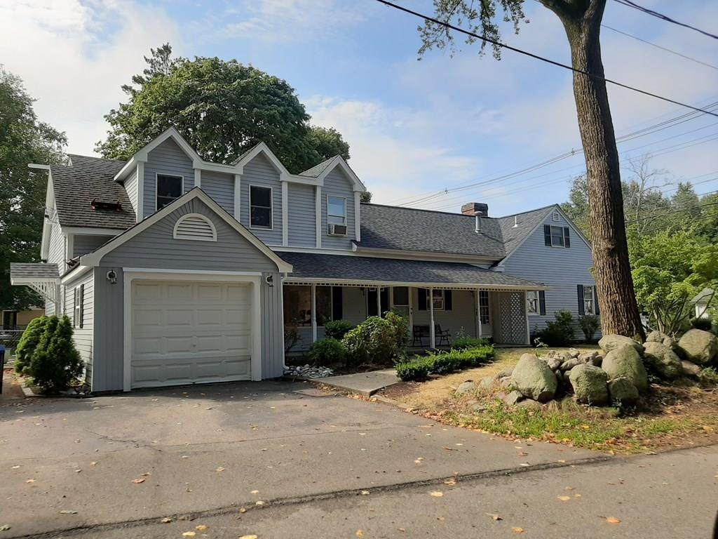 144 Middle St - Photo 1