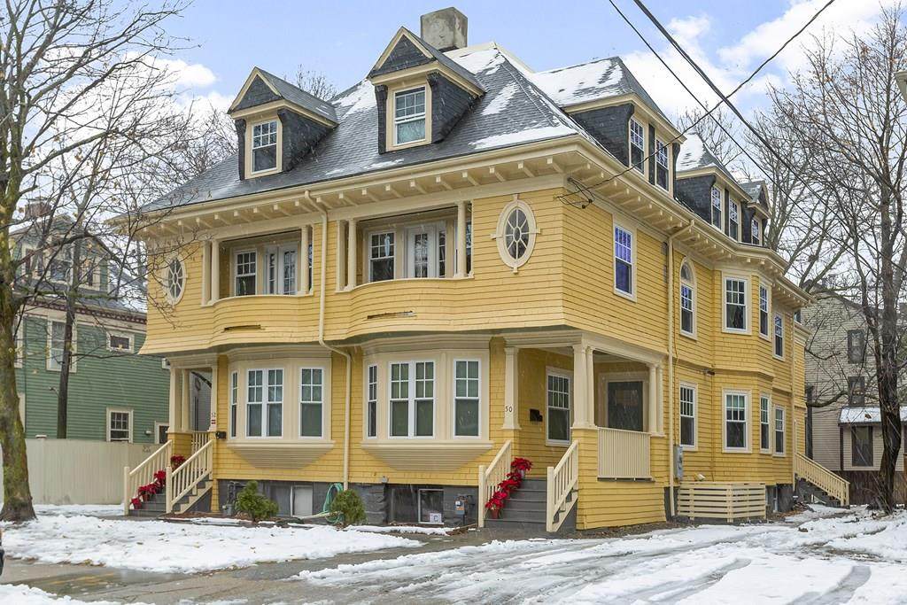 52 Irving Street - Photo 1