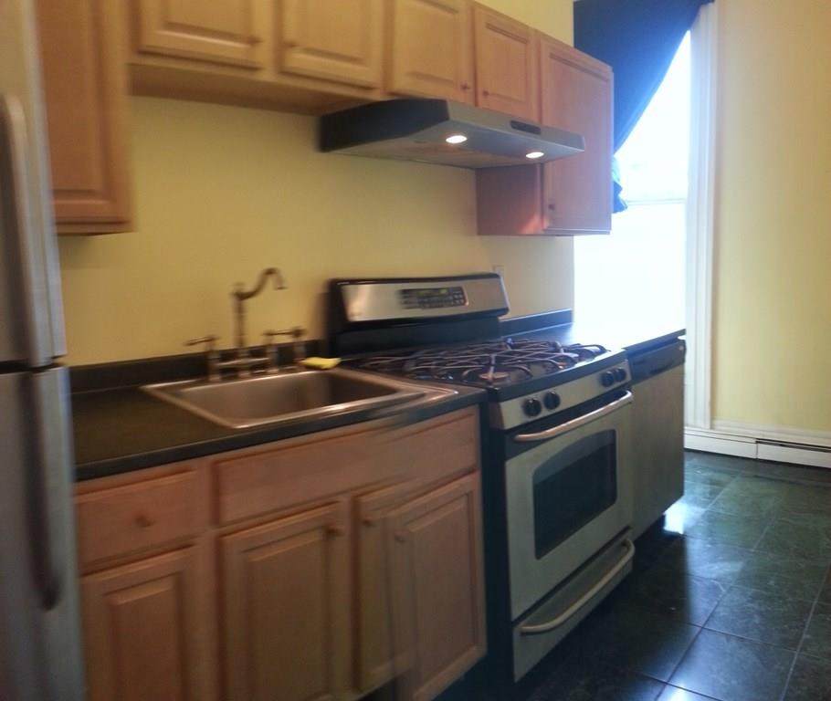 15 Bigelow Street - Photo 1