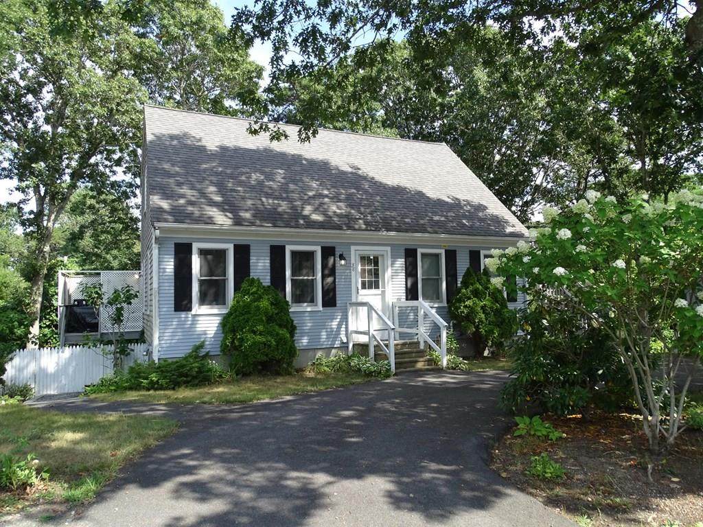 38 Pine Grove Ave - Photo 1