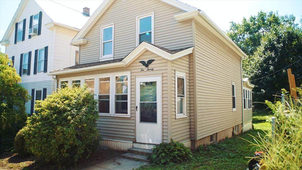 1020 Dwight St - Photo 1