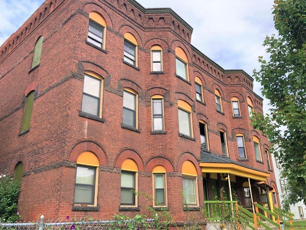 183 Chestnut Street - Photo 1