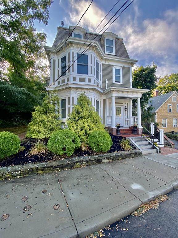 38 Russell Street - Photo 1