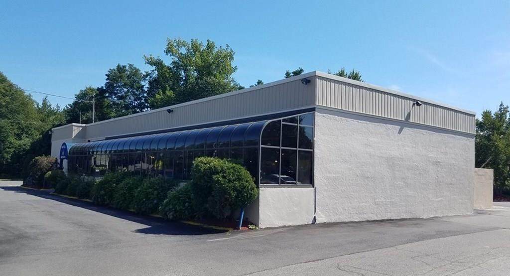 885 Main St - Photo 1