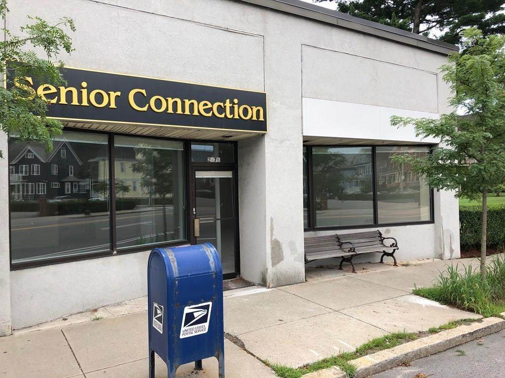 2070 Centre - Photo 1