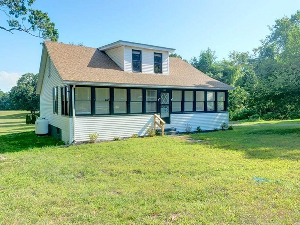 122 Ludlow Rd - Photo 1
