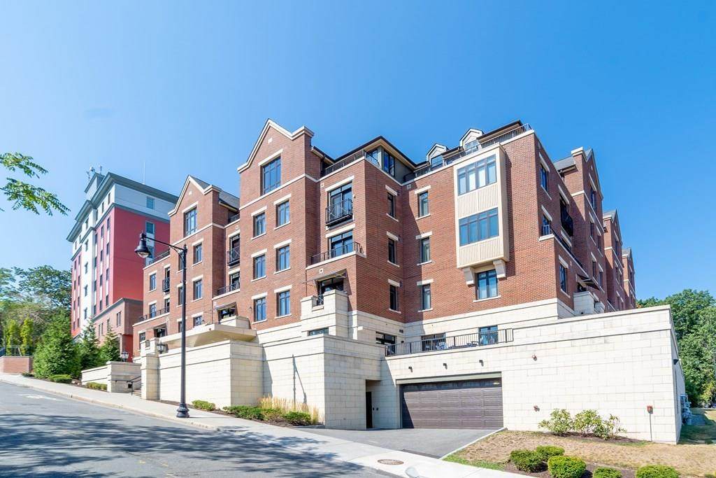 1501 Commonwealth Ave - Photo 1