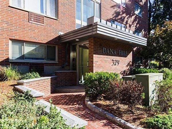 329 Harvard St - Photo 1