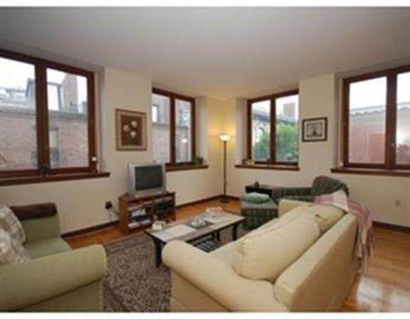 61 Prince Street - No Fee - Photo 1