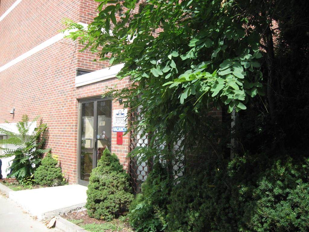 1691 Cambridge - Photo 1