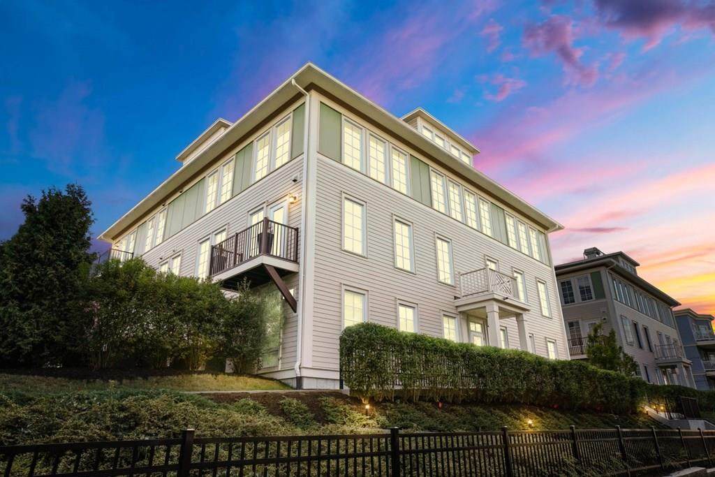 947 East Broadway - Photo 1