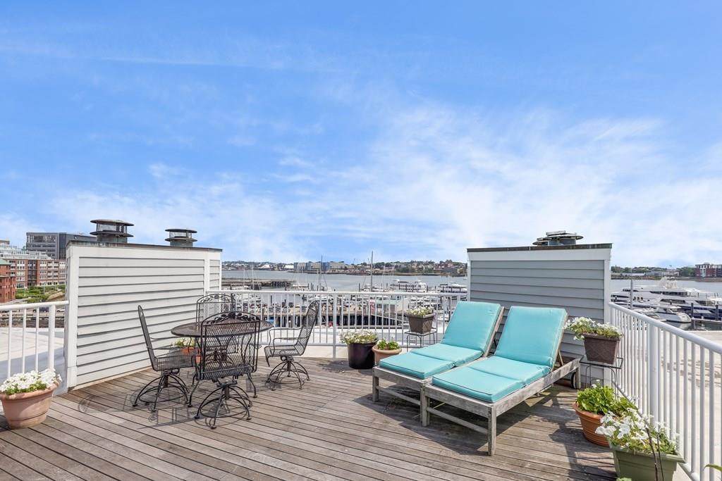56 Constellation Wharf - Photo 1