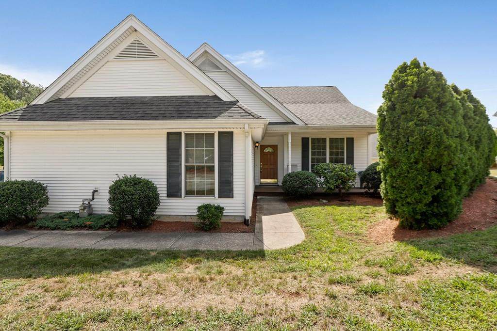 1 Lindsey Ln - Photo 1