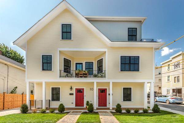 10 Emerson - Photo 1