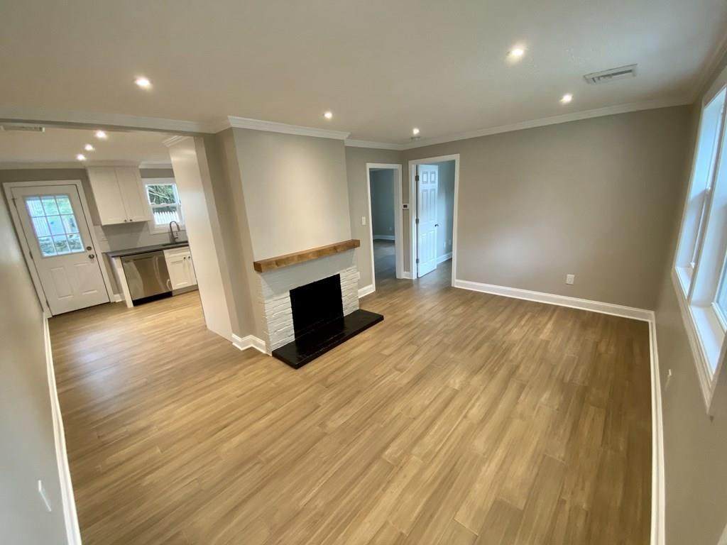 5 Lakeview Ave - Photo 1
