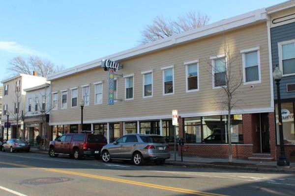 618 Cambridge Street - Photo 1