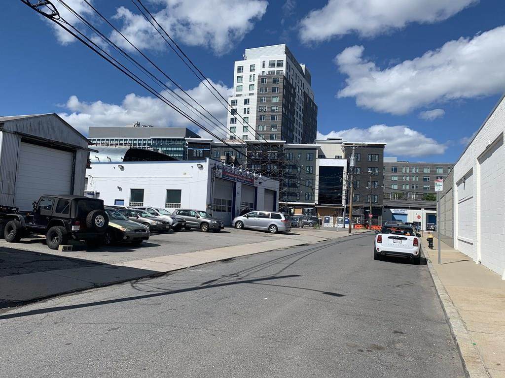16-22 Herrick St - Photo 1