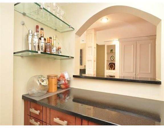 124 Beacon - Photo 1