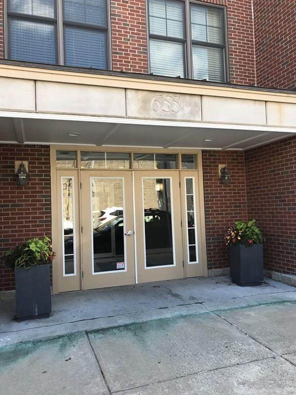655 E 2nd Street - Photo 1