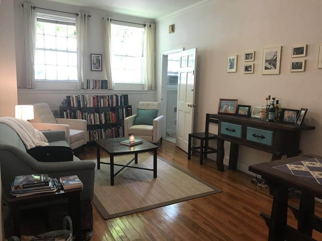 37 Beacon Street - Photo 1