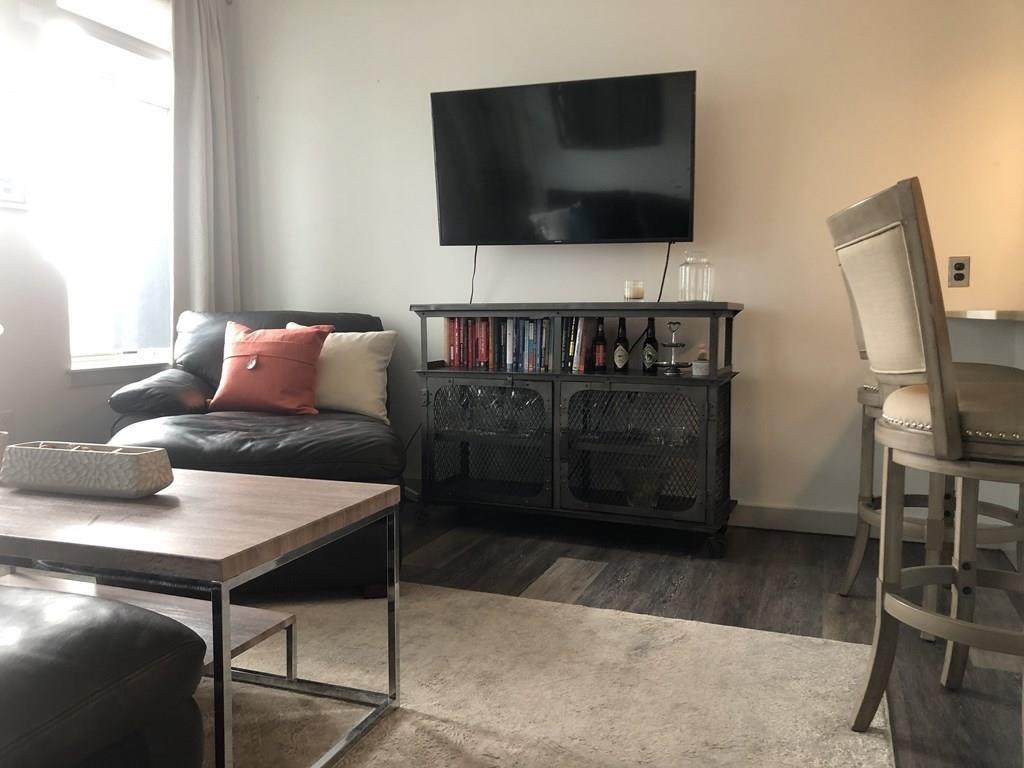 180 Telford St - Photo 1