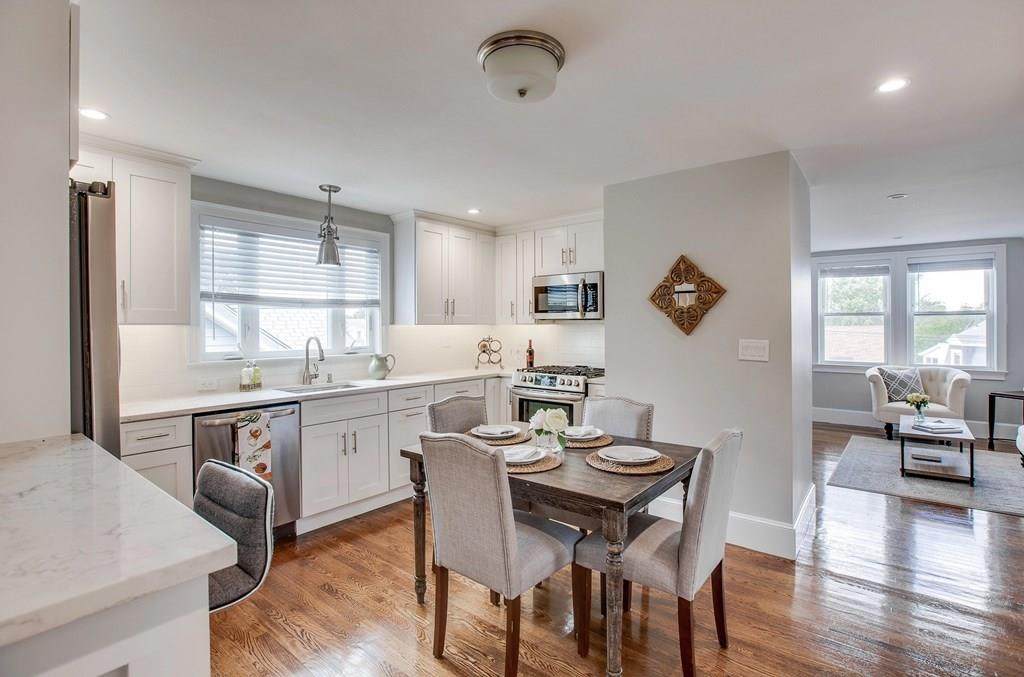 17 Hicks Ave - Photo 1
