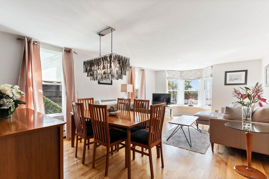 11 Middle St - Photo 1