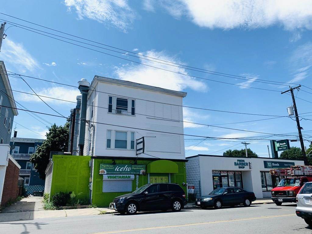 311-313 S Broadway St - Photo 1